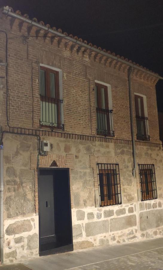 Los Tres Monos Ávila المظهر الخارجي الصورة