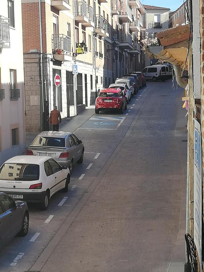 Los Tres Monos Ávila المظهر الخارجي الصورة